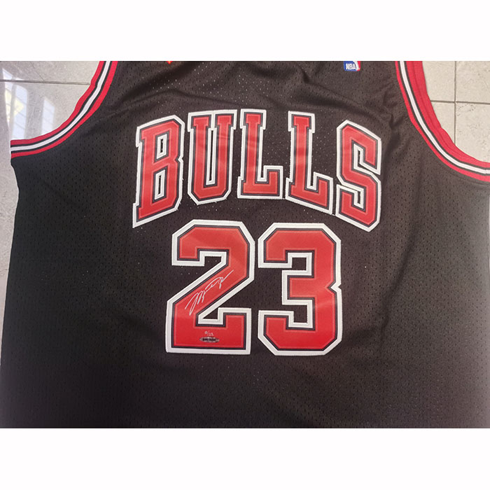 Camiseta Chicago Bulls Michael Jordan NO 23 Reload Mitchell & Ness 1997-98 Negro